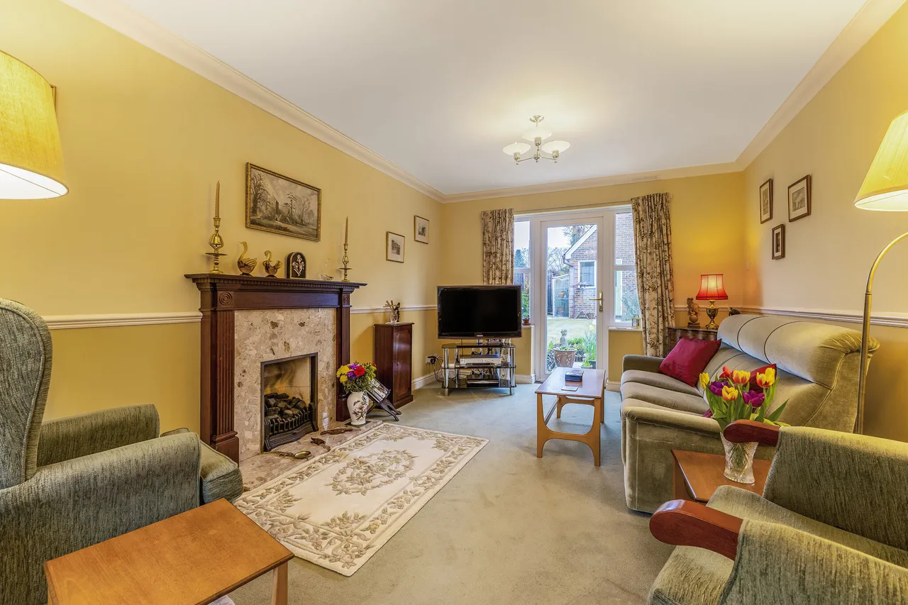 High Street, Selborne, GU34, photo 3