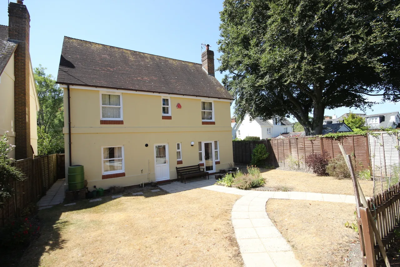 High Street, Selborne, GU34, photo 8