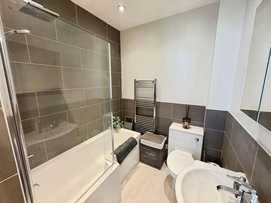 Holland Close, Loughborough, LE11, photo 4