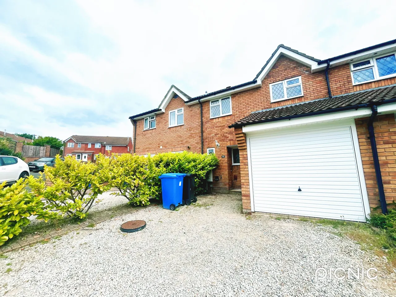 3 bed house to rent, Southbrook Close, Canford Heath, BH17