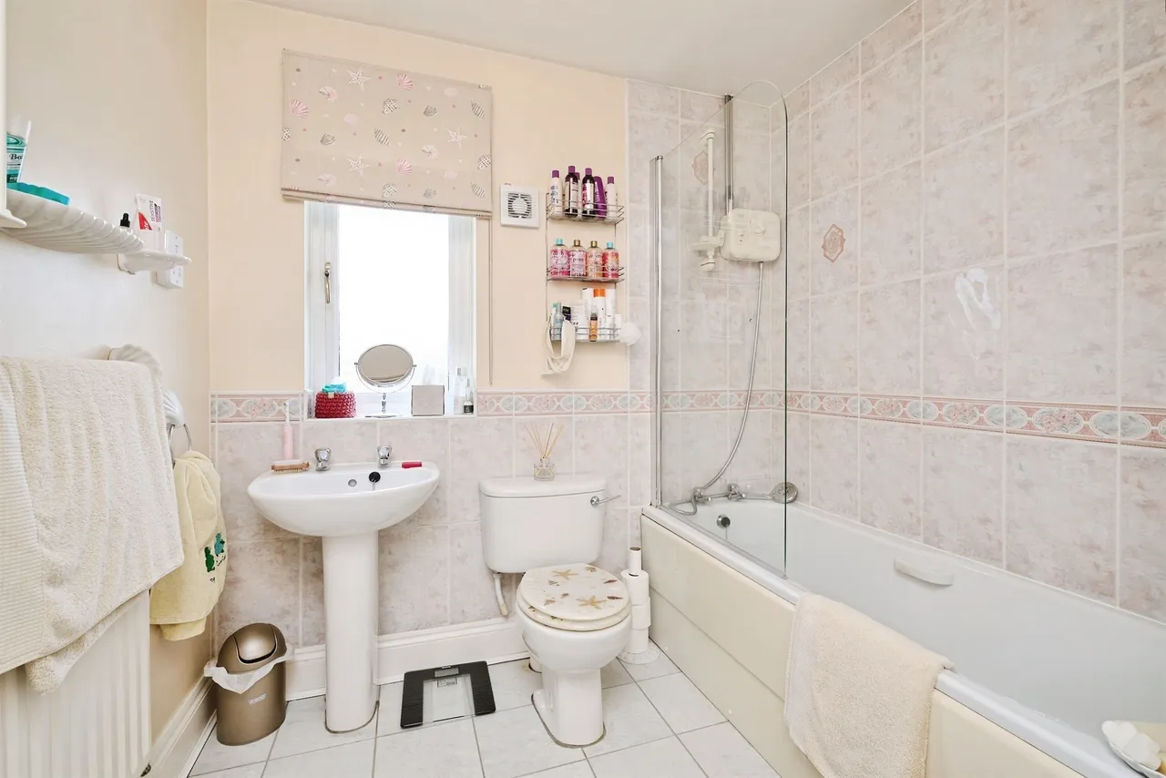 The Paddocks, Folksworth, PE7, photo 16