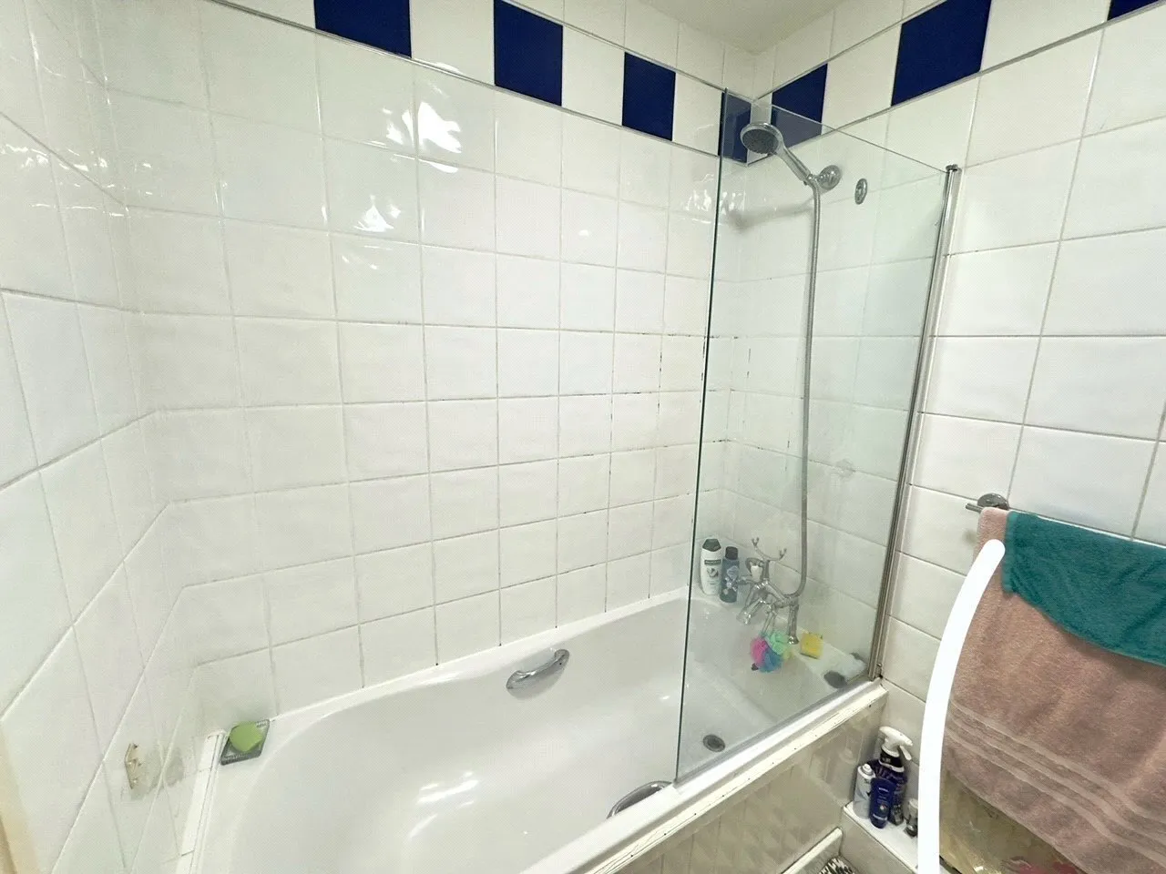 Cliff Villa Court, Wakefield, West Yorkshire, WF1, photo 4