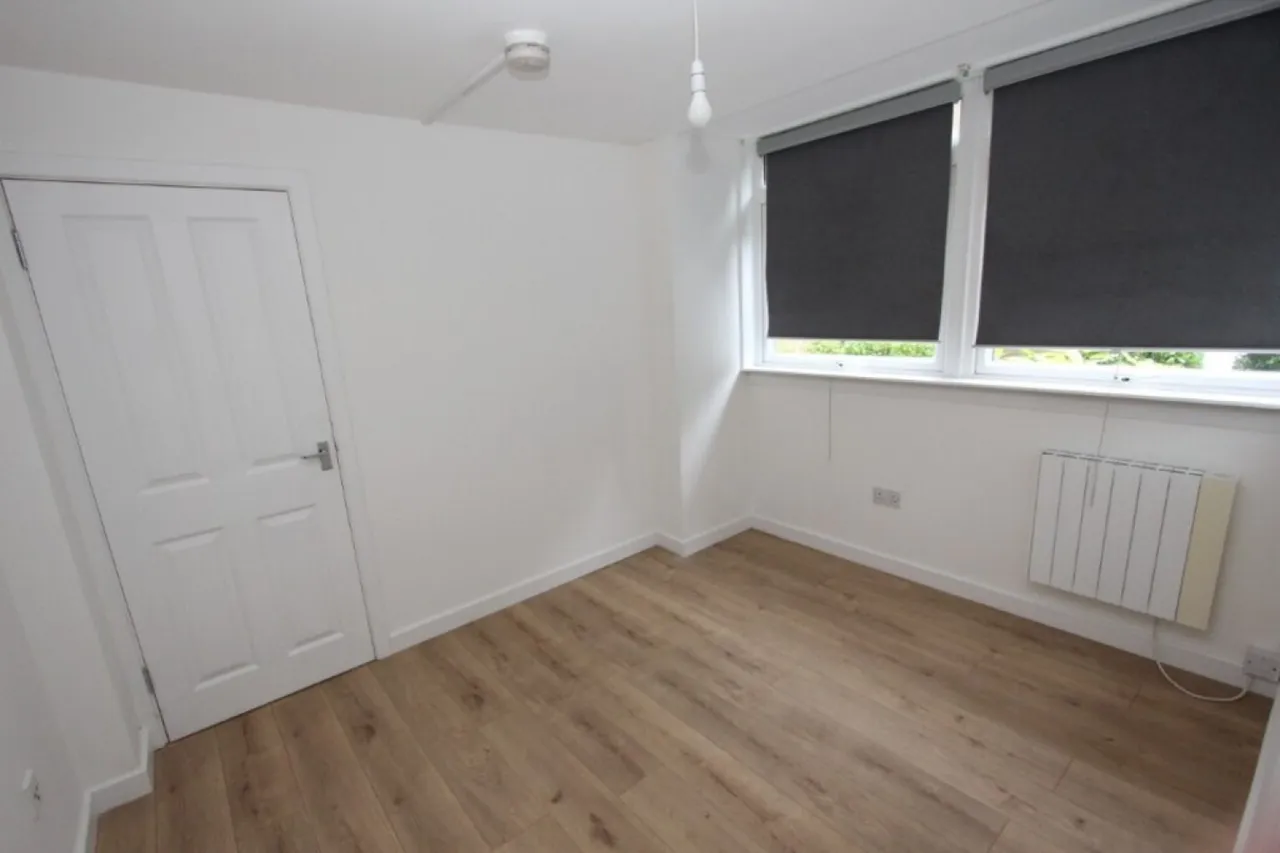 SHAWLANDS- Balfour Court, Lethington Ave- G41 3HB, photo 10
