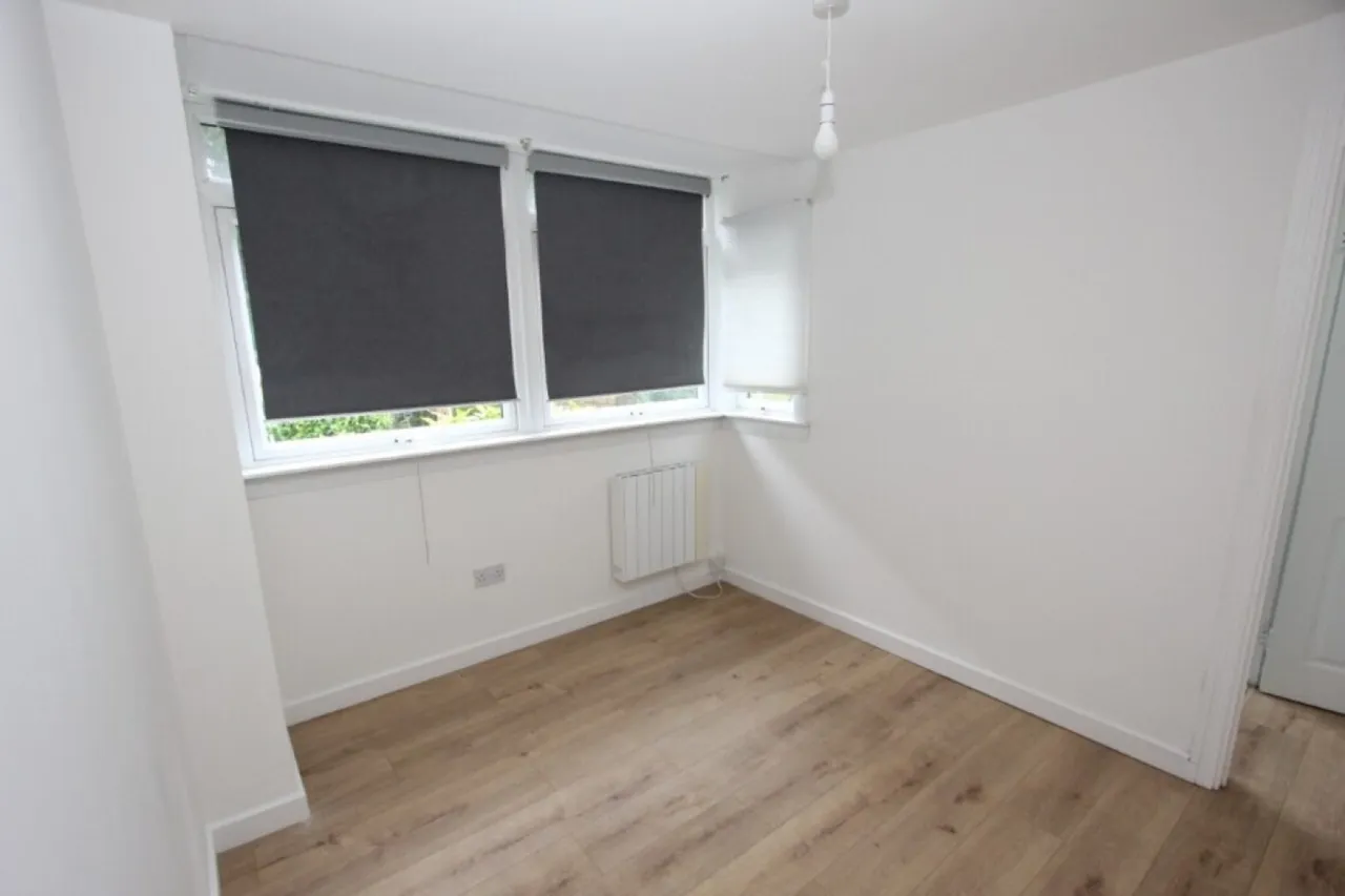 SHAWLANDS- Balfour Court, Lethington Ave- G41 3HB, photo 8