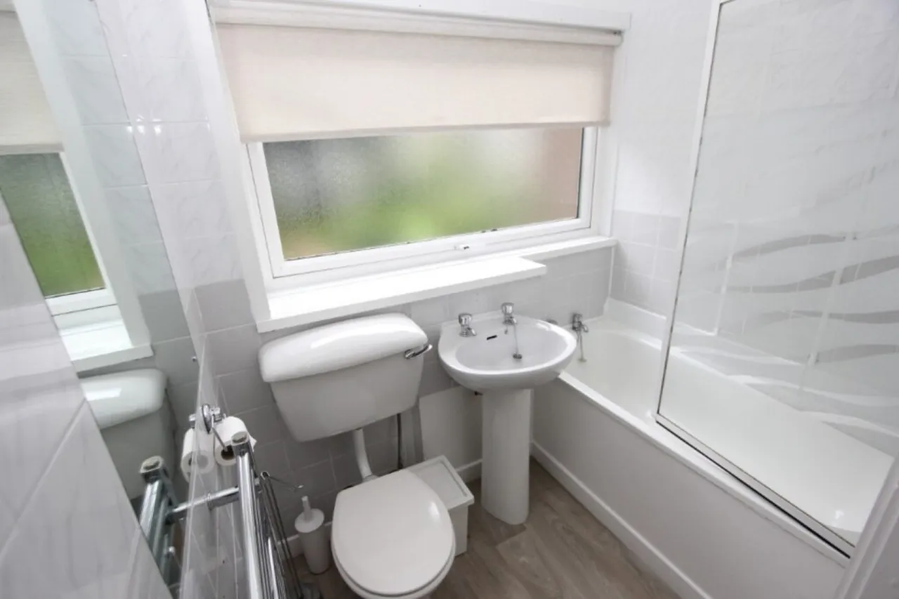 SHAWLANDS- Balfour Court, Lethington Ave- G41 3HB, photo 12