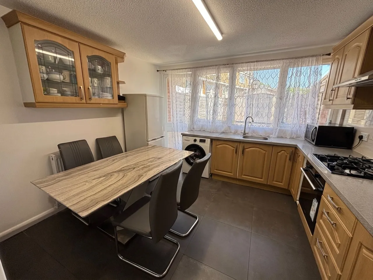 Neville Close, London, London, E11 3QH, photo 7