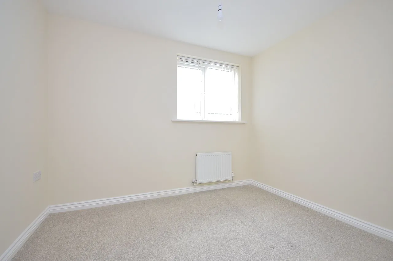 Lakeview Court, Little Billing, NORTHAMPTON, NN3 9GG, photo 5