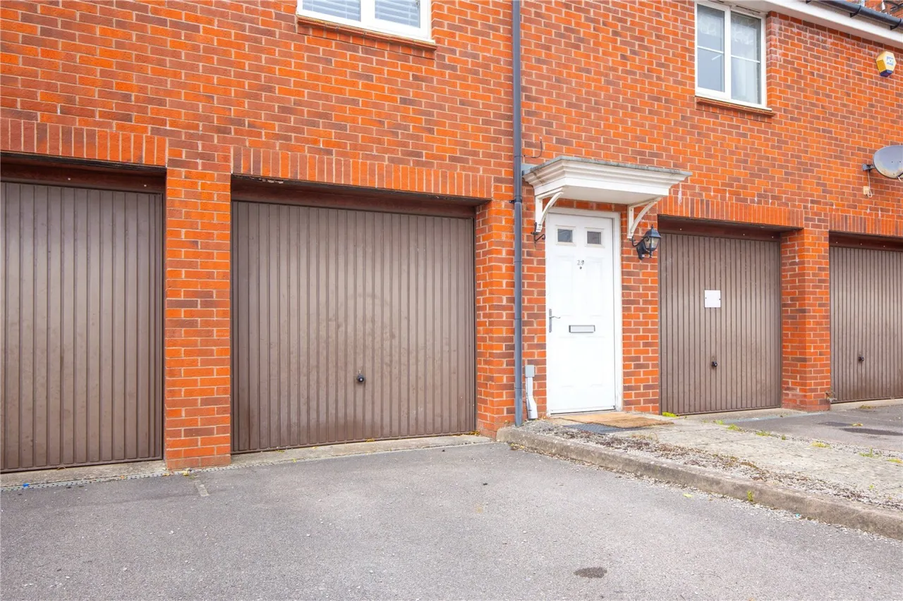Amis Walk, Horfield, BS7, photo 15