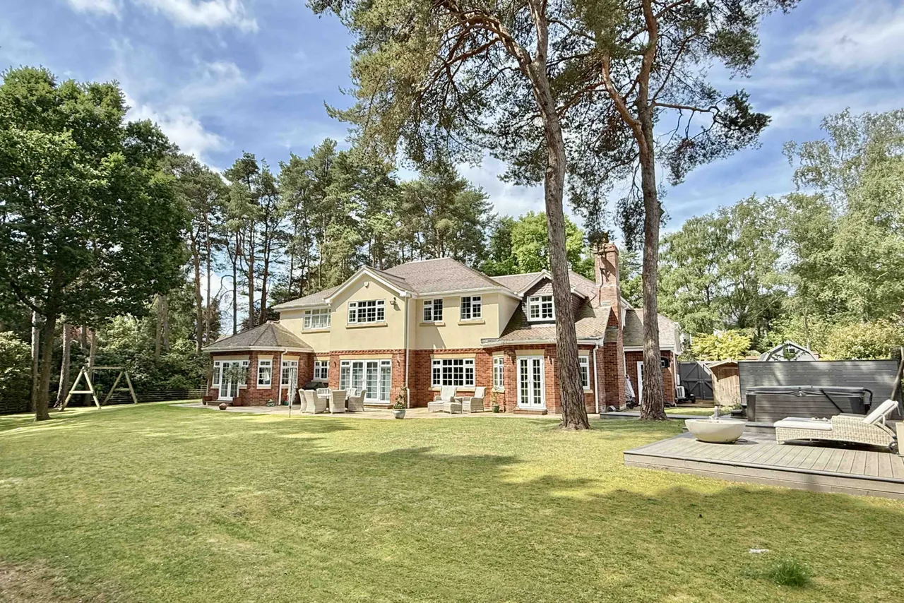 5 bed property for sale, Avon Avenue, Avon Castle, BH24