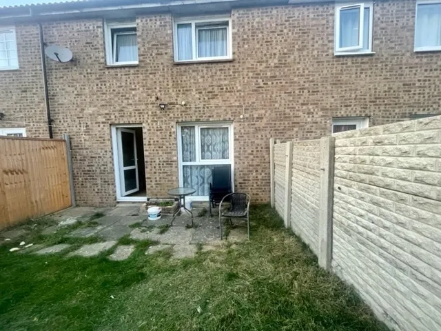 Paddock Mill Court, NN3, photo 2