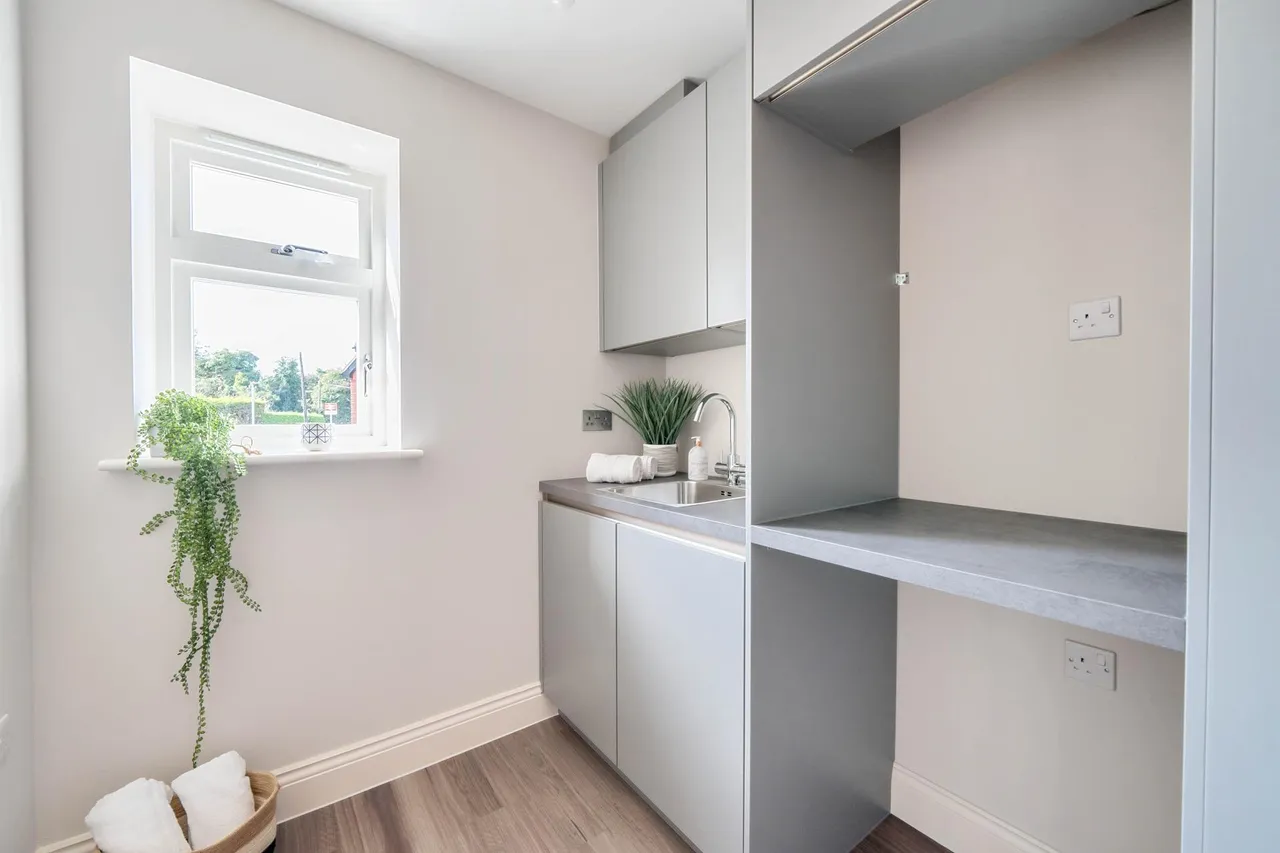 Station Yard, Kingswood, KT20, photo 18