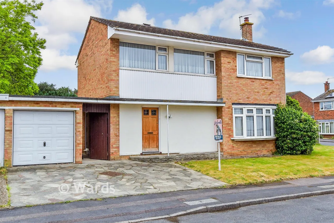 4 bed house for sale, Lamberhurst Road, Maidstone, ME16