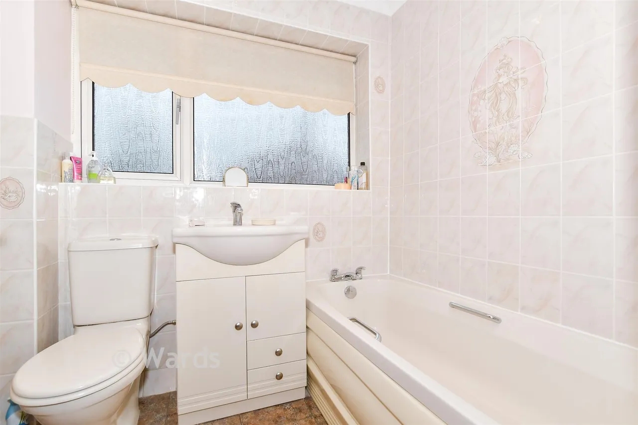 Lamberhurst Road, Maidstone, ME16, photo 13