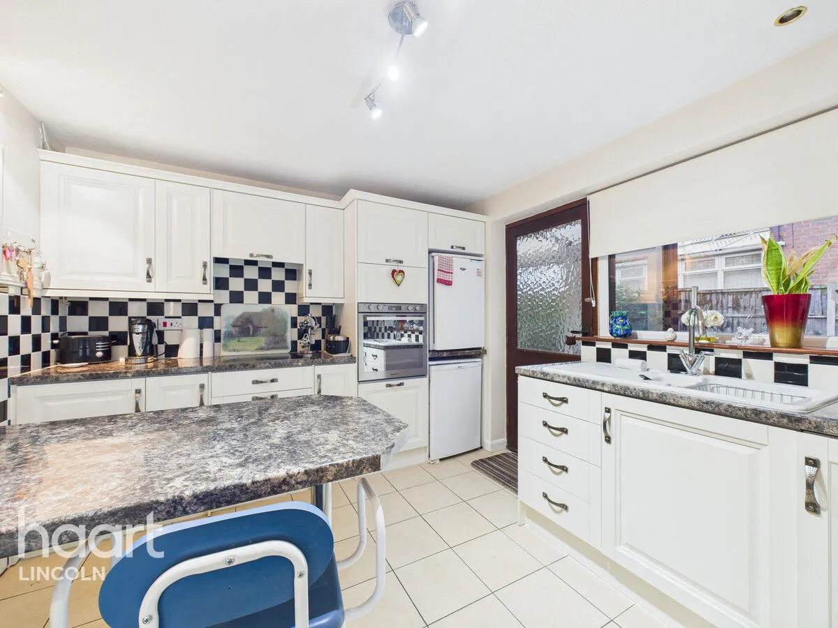Meadow Way, Welton, LN2, photo 4