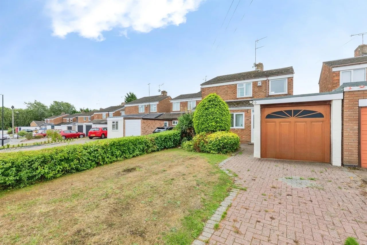 3 bed house for sale — Bigbury Close, Coventry