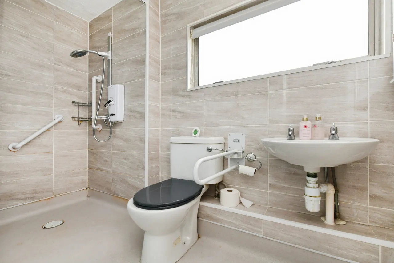 Kenneth Road, Basildon, SS13, photo 13