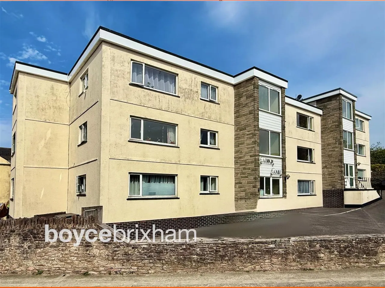 2 bed flat to rent, Castor Road, Central Area