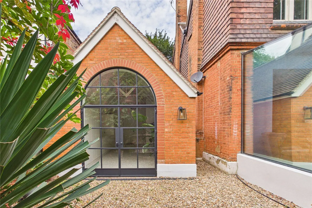 Ambleside Avenue, London, SW16, photo 28