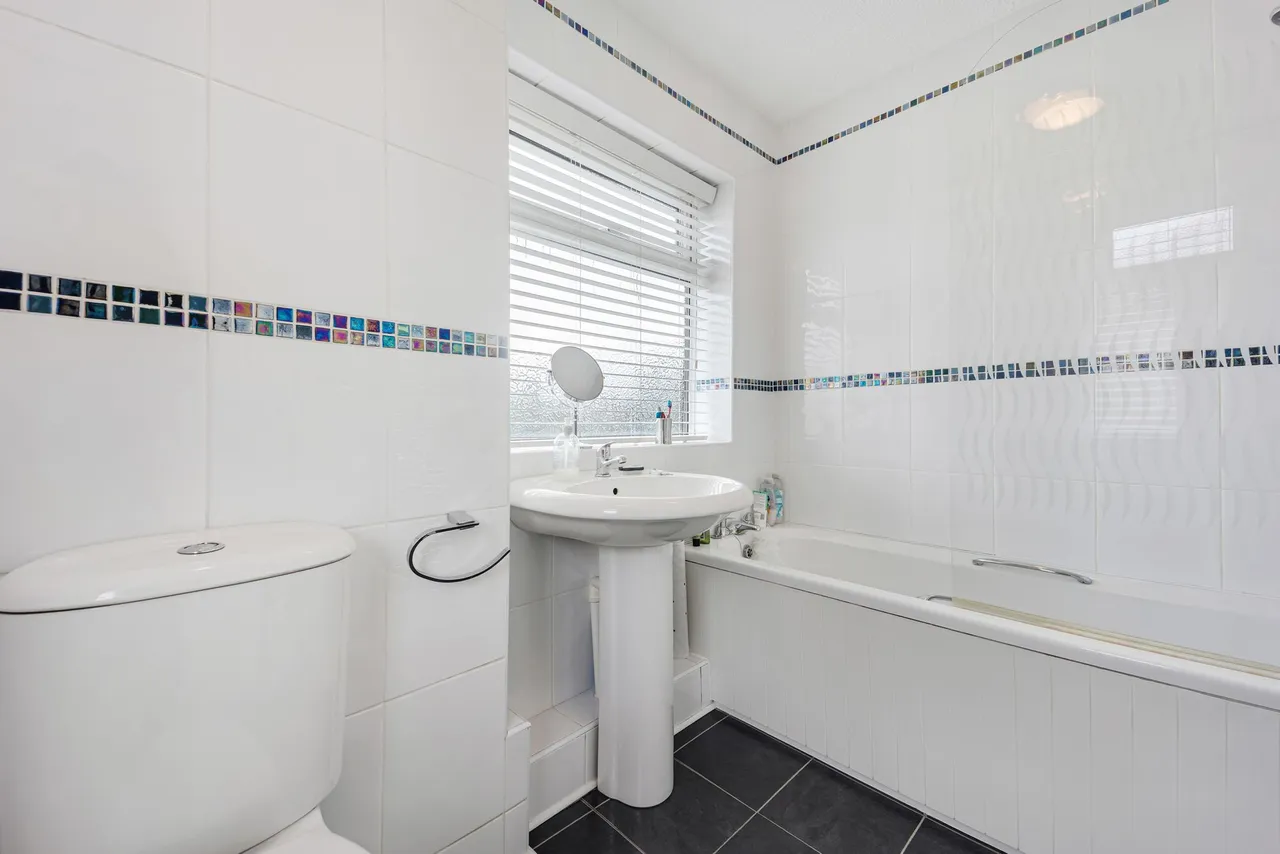 Hayman Avenue, Leigh, Leigh, WN7 3UF, photo 16