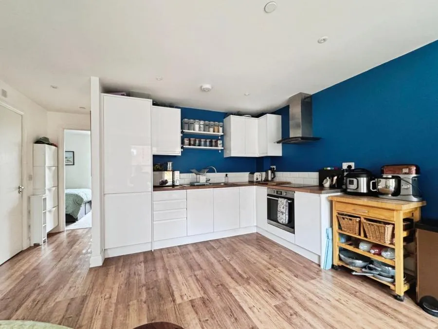 Oxford Road, Aylesbury, HP19, photo 3