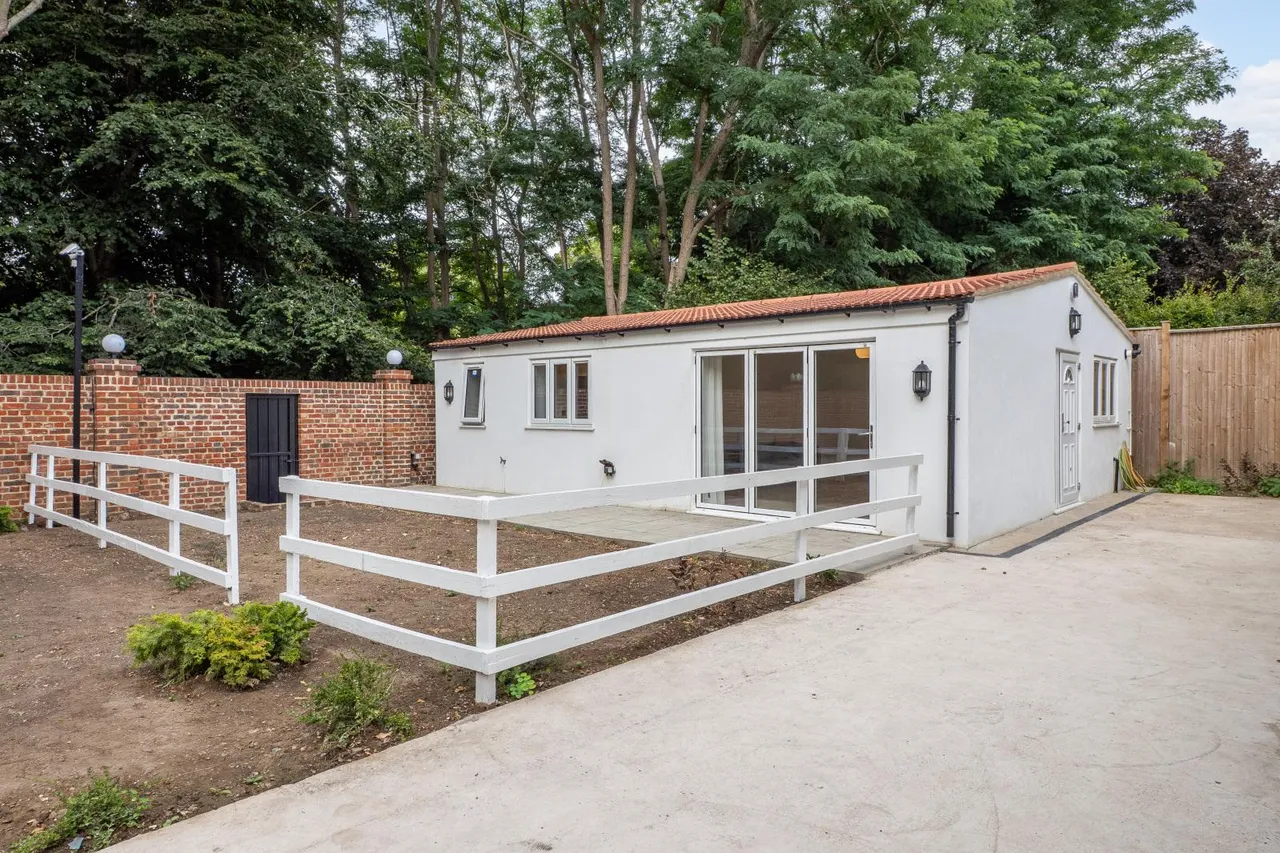 Croydon Road, Wallington, SM6, photo 15