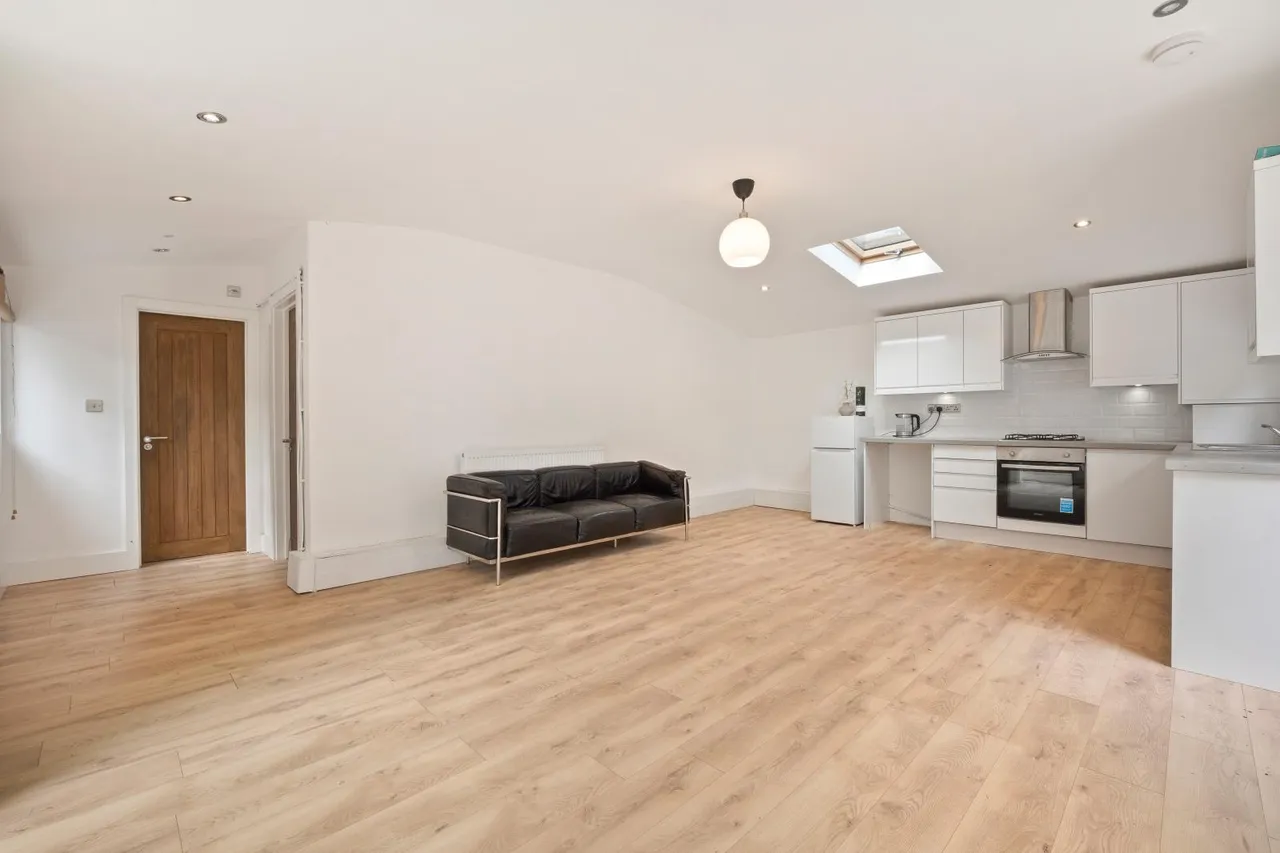 Croydon Road, Wallington, SM6, photo 17