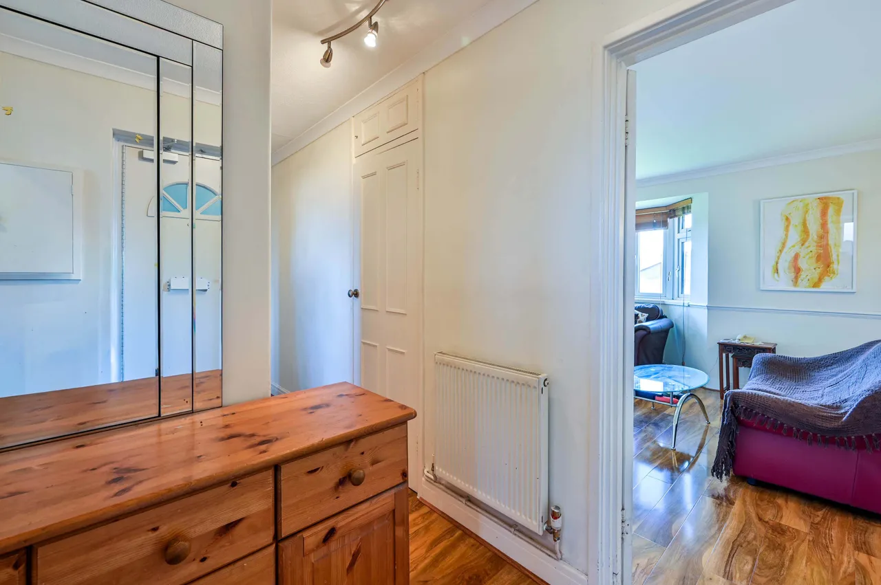 London, SW20, photo 5