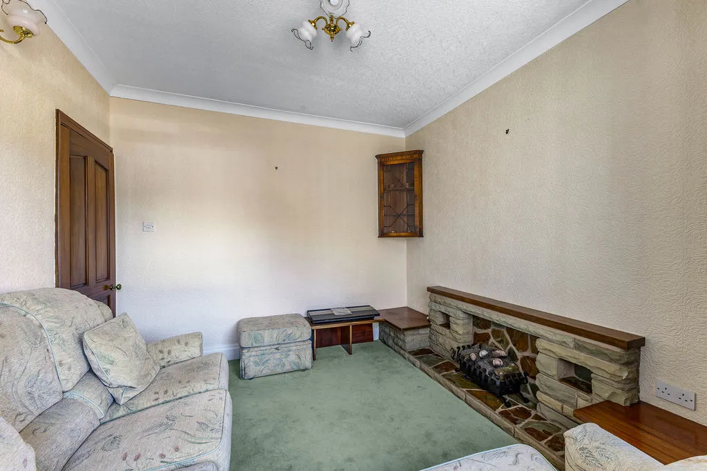 Moss Avenue, Rochdale, OL16, photo 4