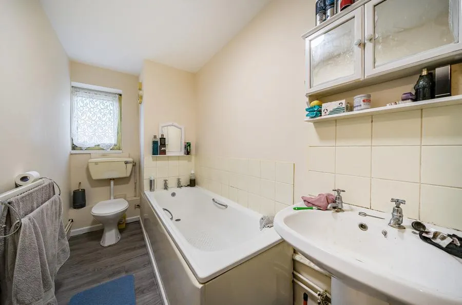 Proctor Close, Southampton, SO19, photo 14