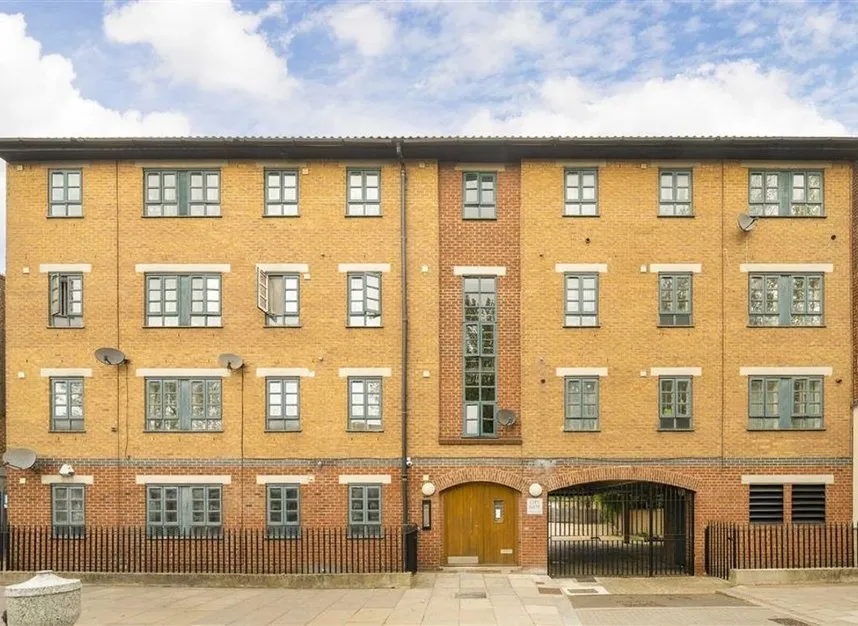 2 bed flat for sale — Mile End Road, Stepney Green, E1