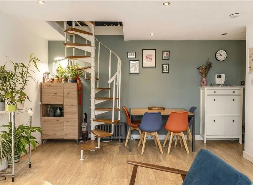 Mile End Road, Stepney Green, E1, photo 6