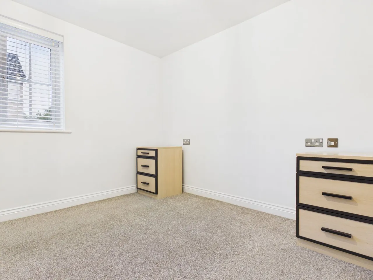 Carrfield, Hyde, SK14, photo 9