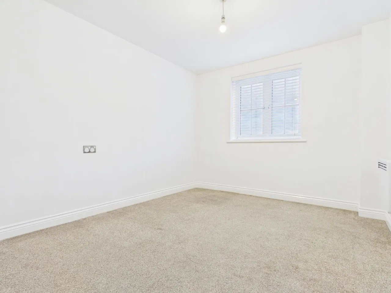 Carrfield, Hyde, SK14, photo 8