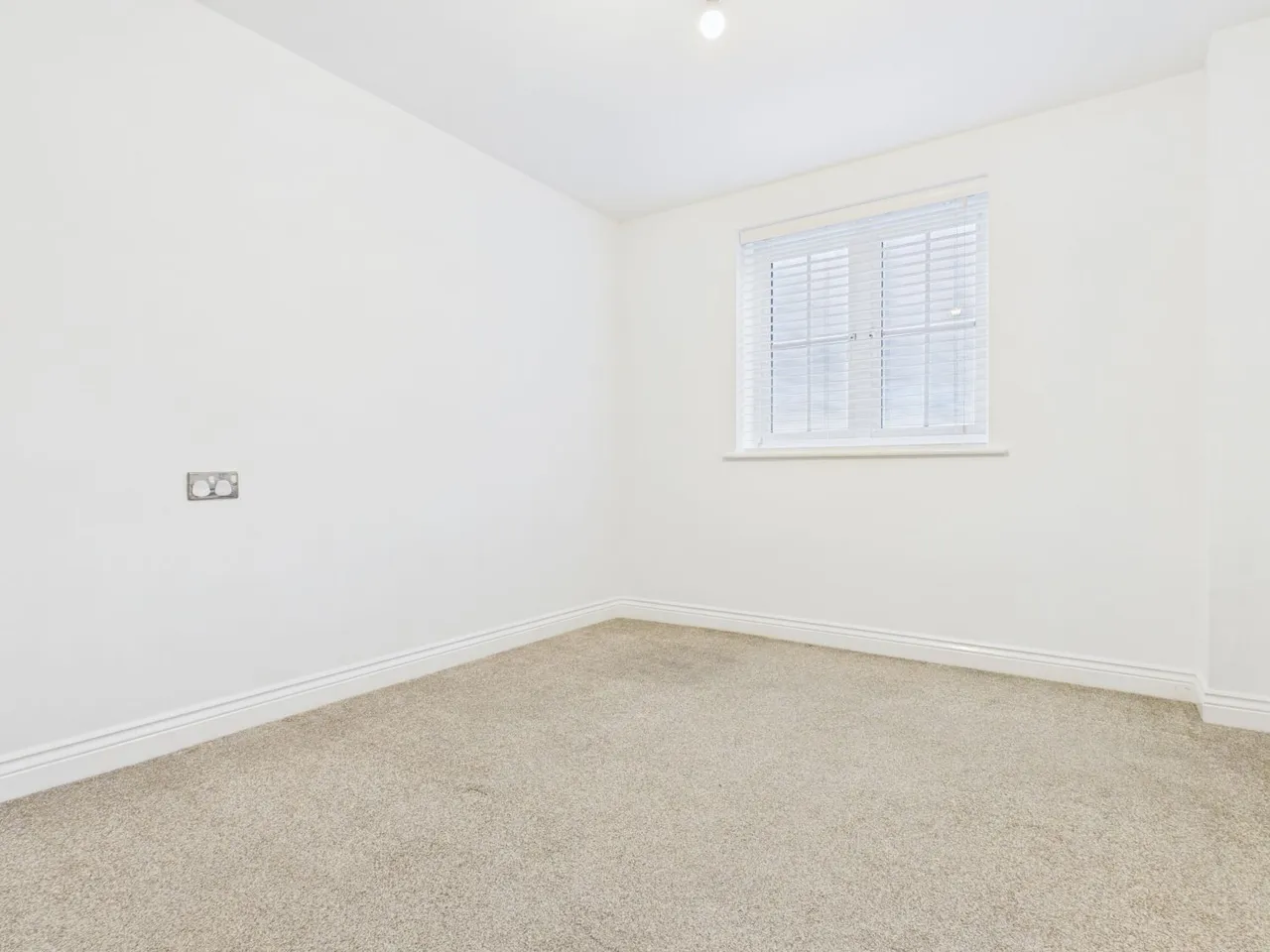 Carrfield, Hyde, SK14, photo 7