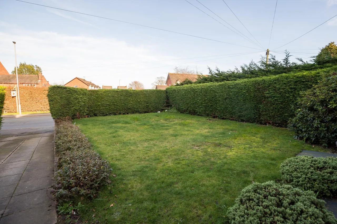 Cefn Road, Wrexham, LL13, photo 2