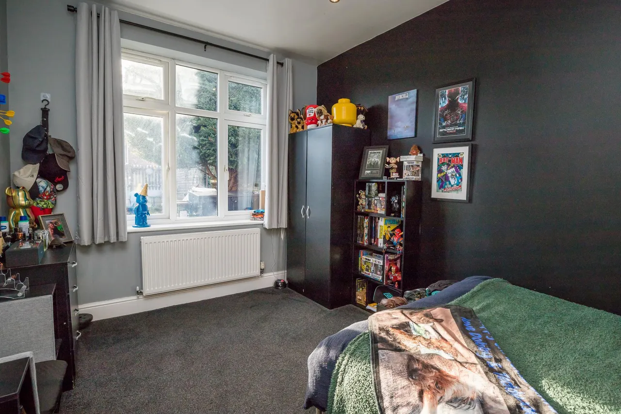 Cefn Road, Wrexham, LL13, photo 13