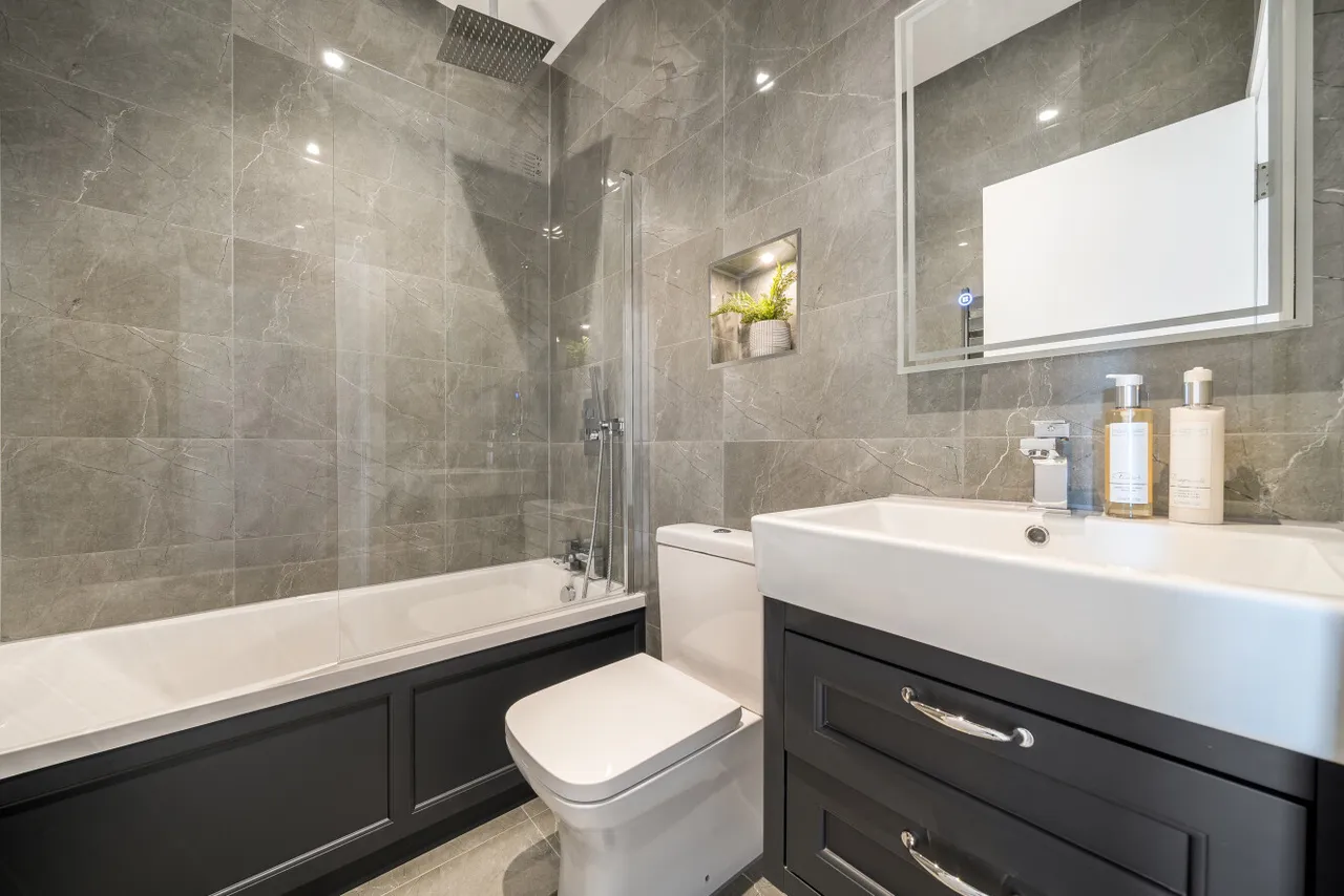 Durham Road, Raynes Park, London, SW20, photo 10