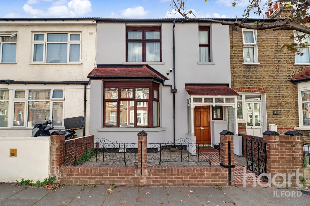 3 bed house for sale, Baden Road, Ilford, IG1