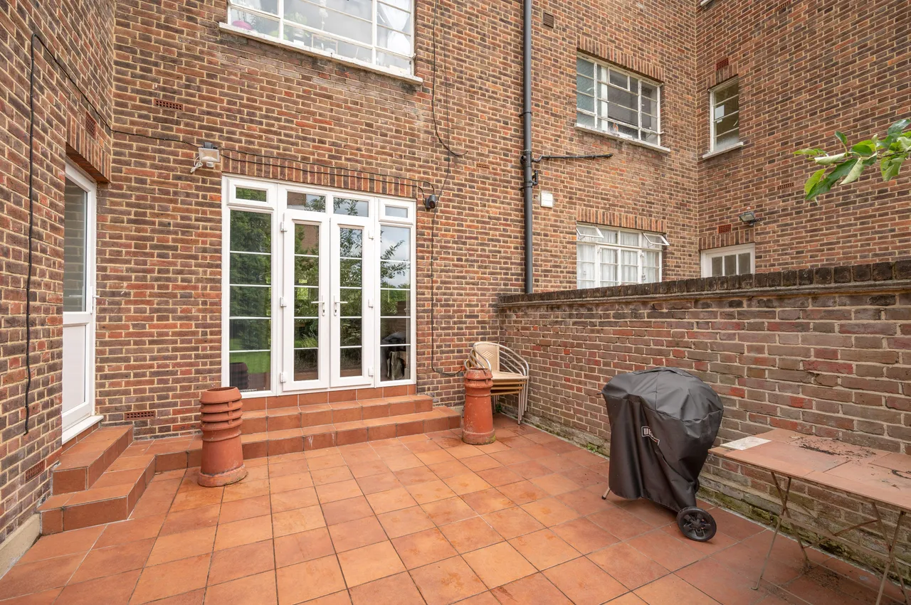 1 Canberra Court, 102 Fordwych Road, London, photo 7