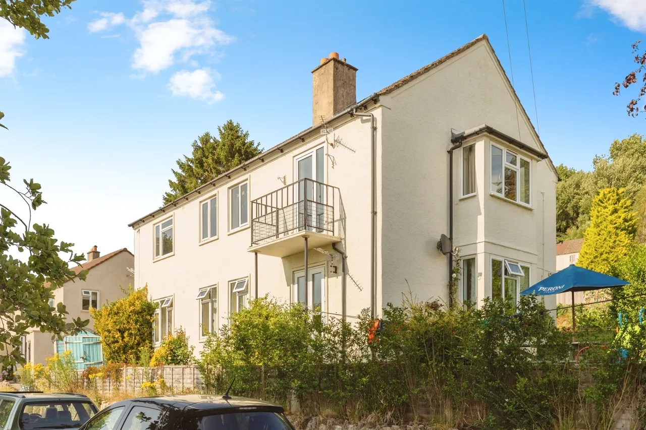 2 bed flat for sale — Elmhurst Estate, Batheaston, Bath
