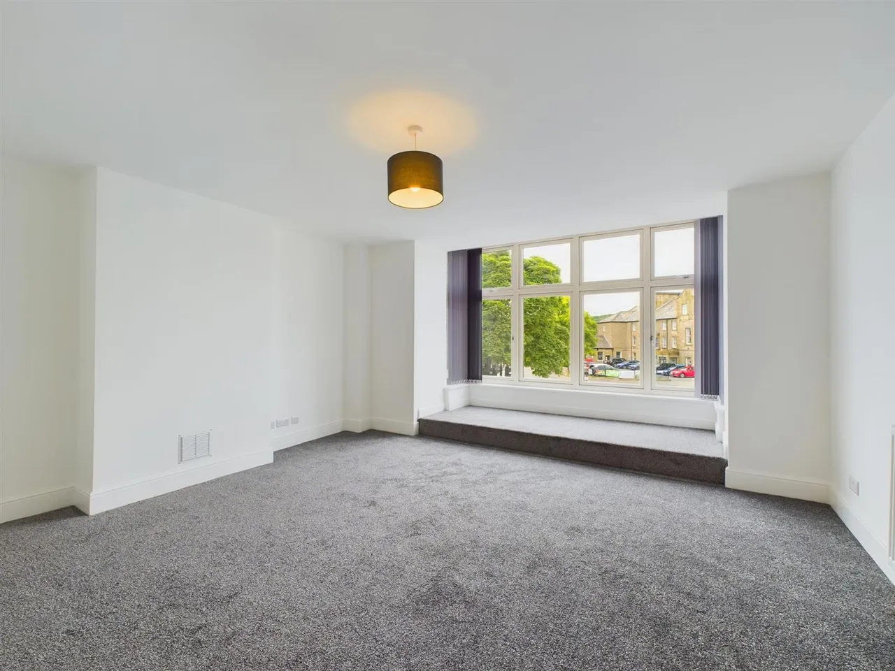 Scarsdale Place, Buxton, photo 8