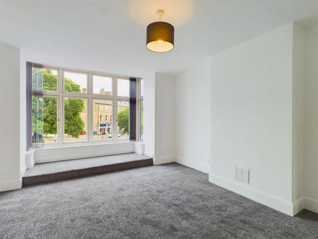 Scarsdale Place, Buxton, photo 5