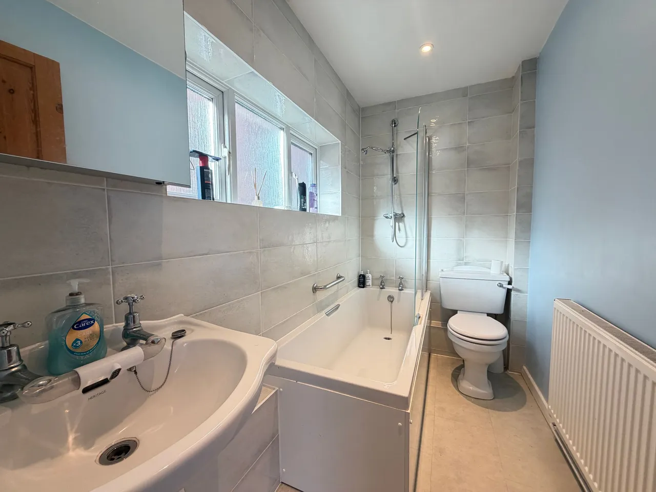 St. James's Place, Kemble St. James's Place, GU6, photo 5