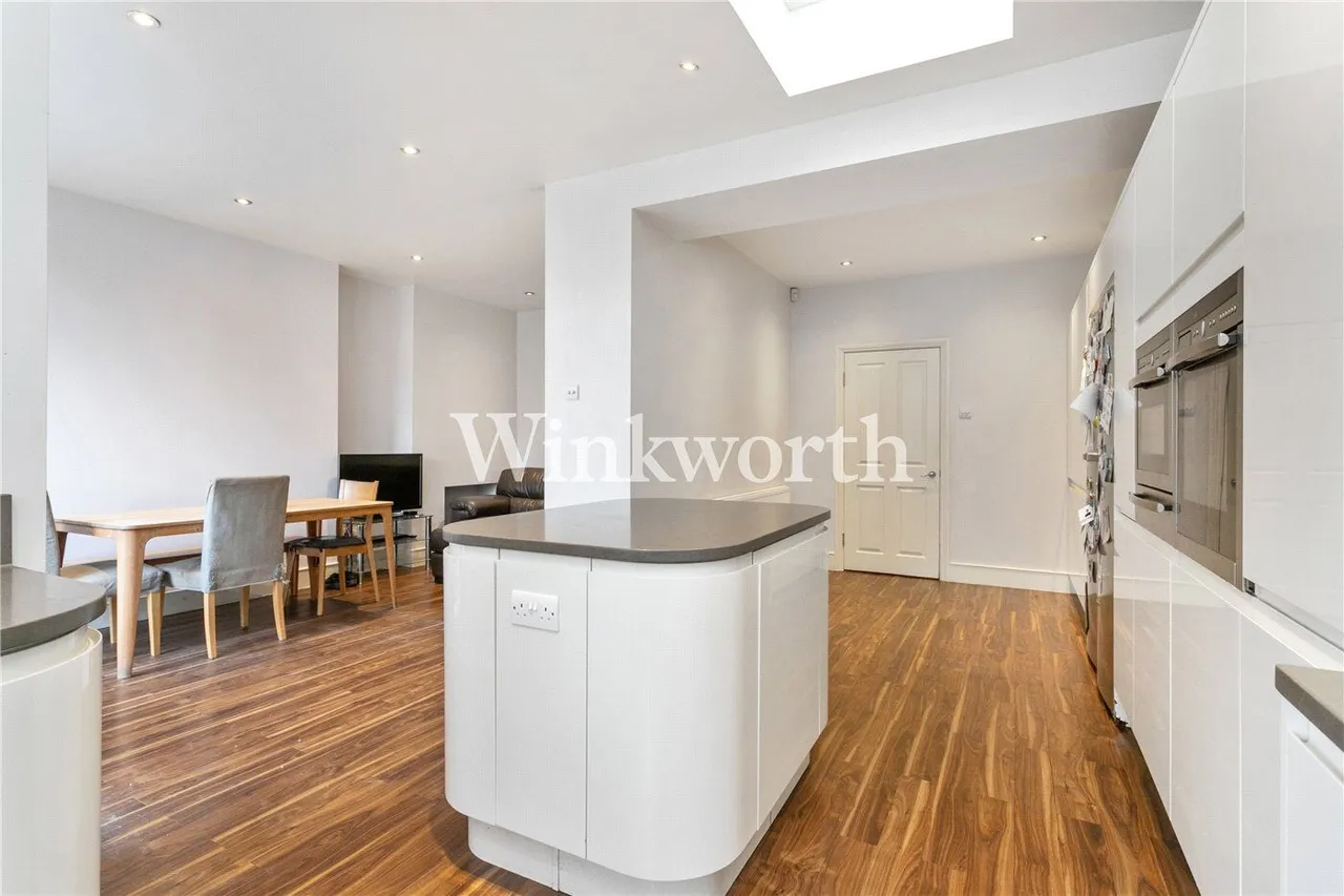 Woodberry Avenue, London, N21, photo 5