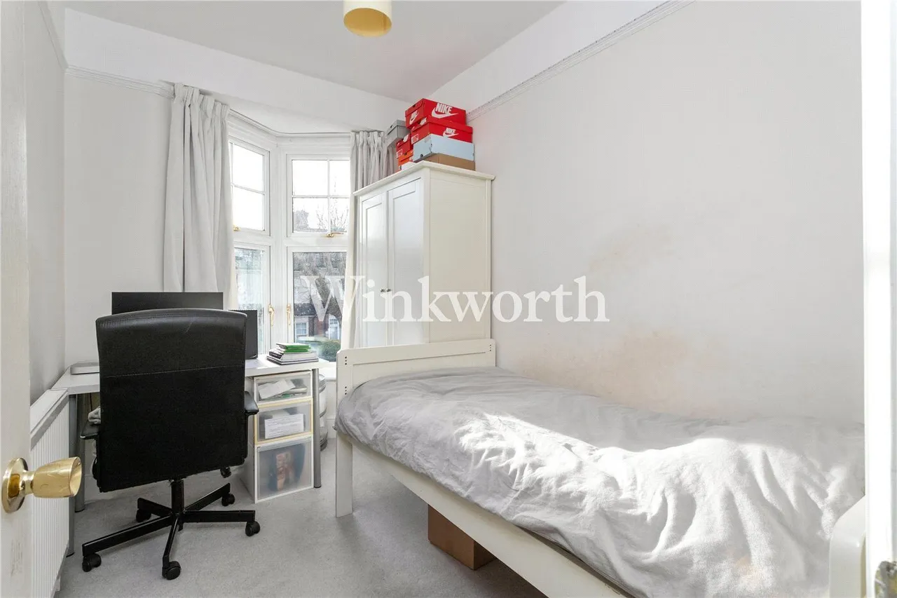 Woodberry Avenue, London, N21, photo 12