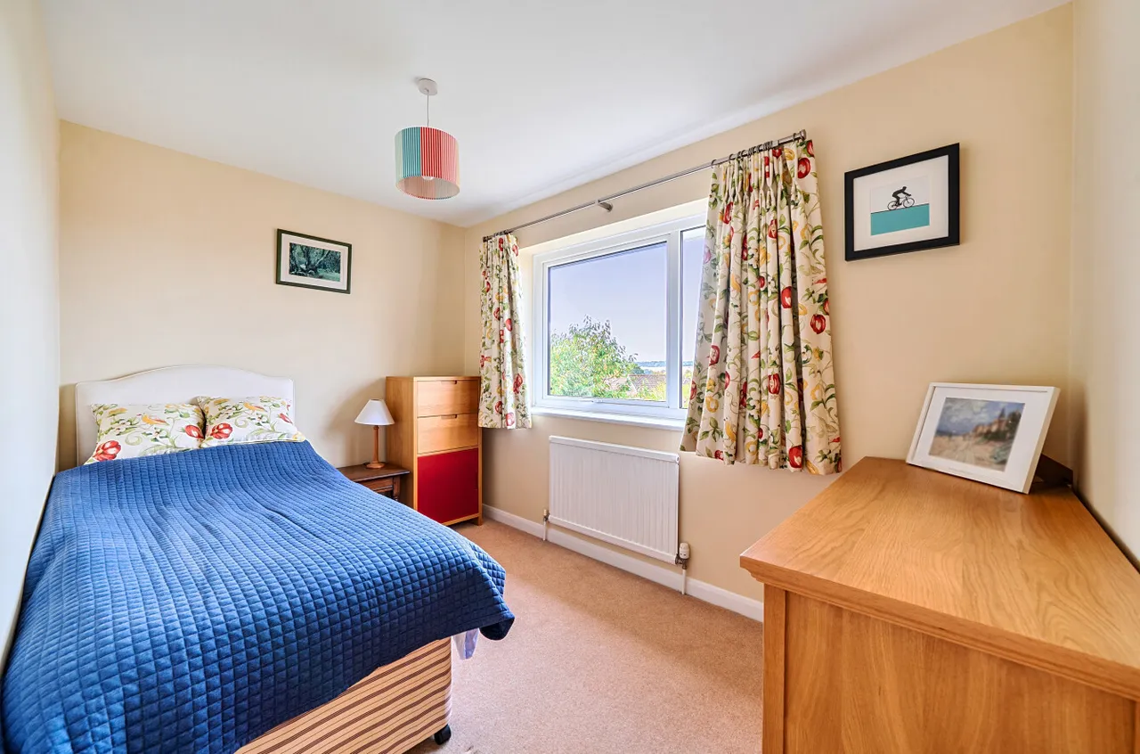 Maple Close, Alresford, SO24, photo 8