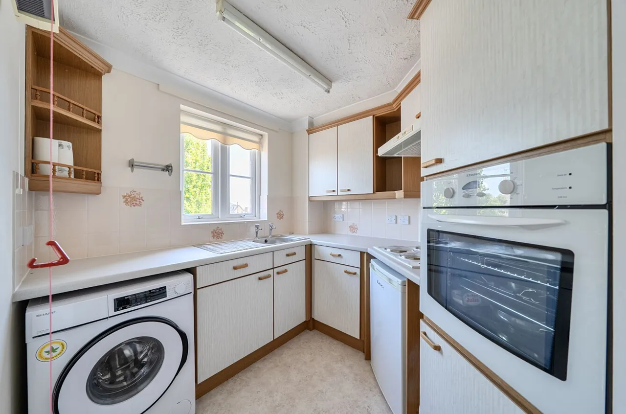 Stockbridge Road, Chichester, PO19, photo 4