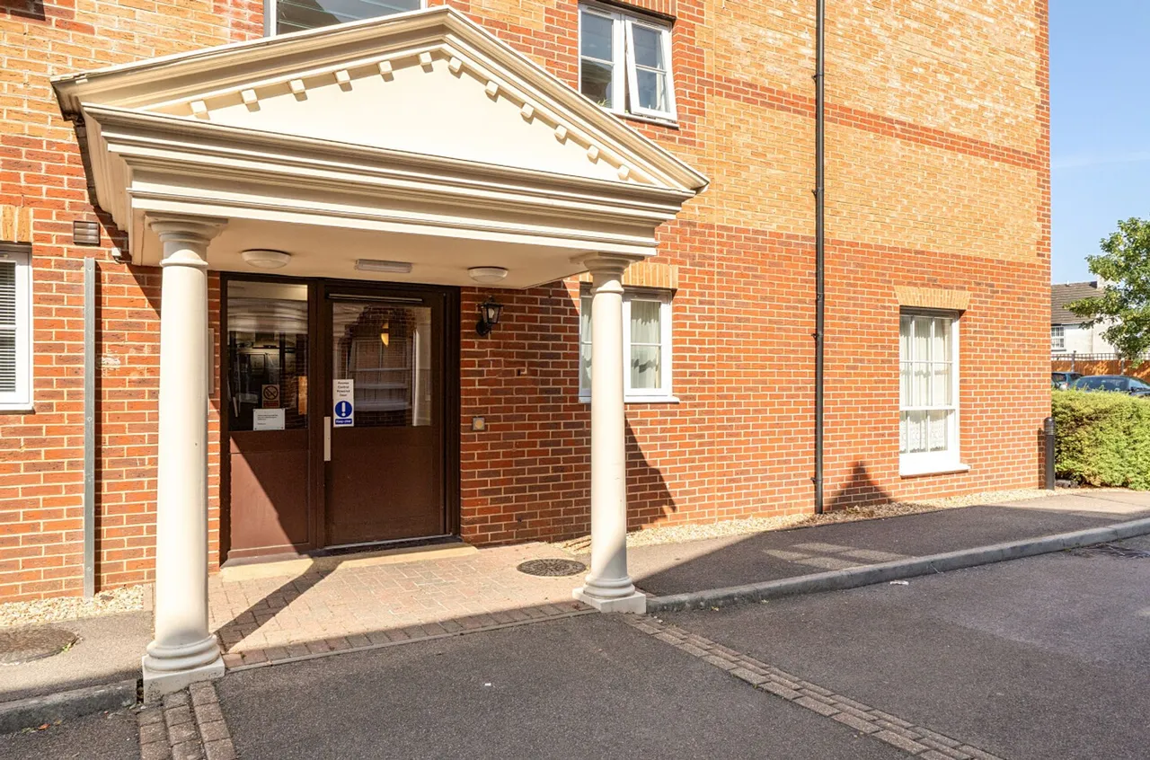 Stockbridge Road, Chichester, PO19, photo 14