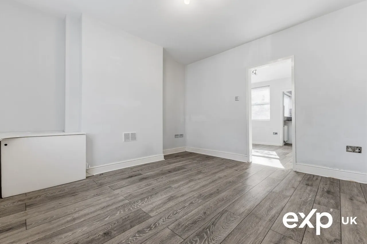 Athorpe Grove, Nottingham, NG6, photo 3