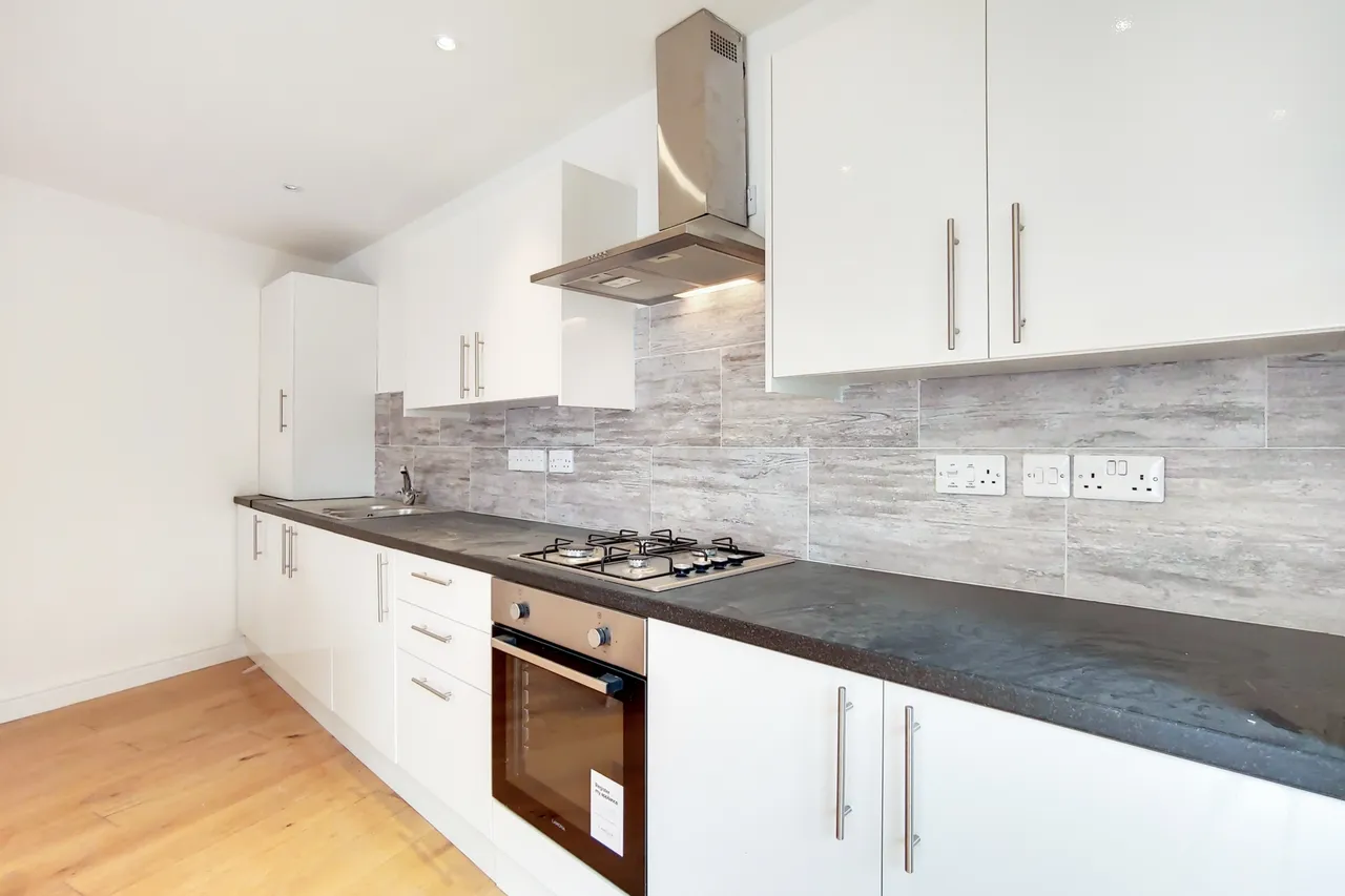 Curwen Road, Hammersmith, W12, photo 7